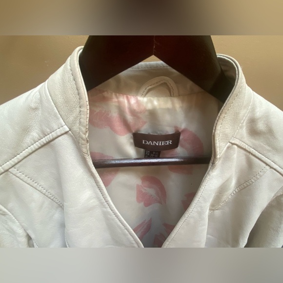 White Danier Leather Jacket - Picture 4 of 4